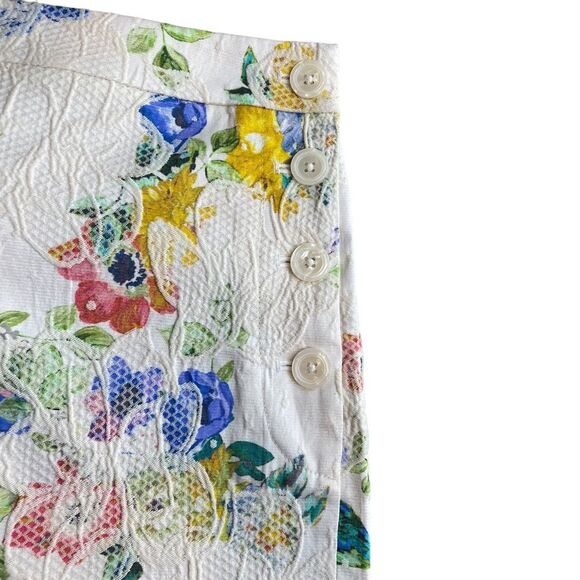 Anthropologie Elevenses Calalonia Short Size 4 Floral Lace Appliqué Button Close - Picture 5 of 11